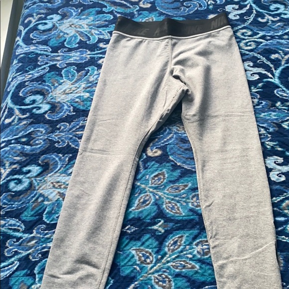 Nike leggings - Picture 1 of 2